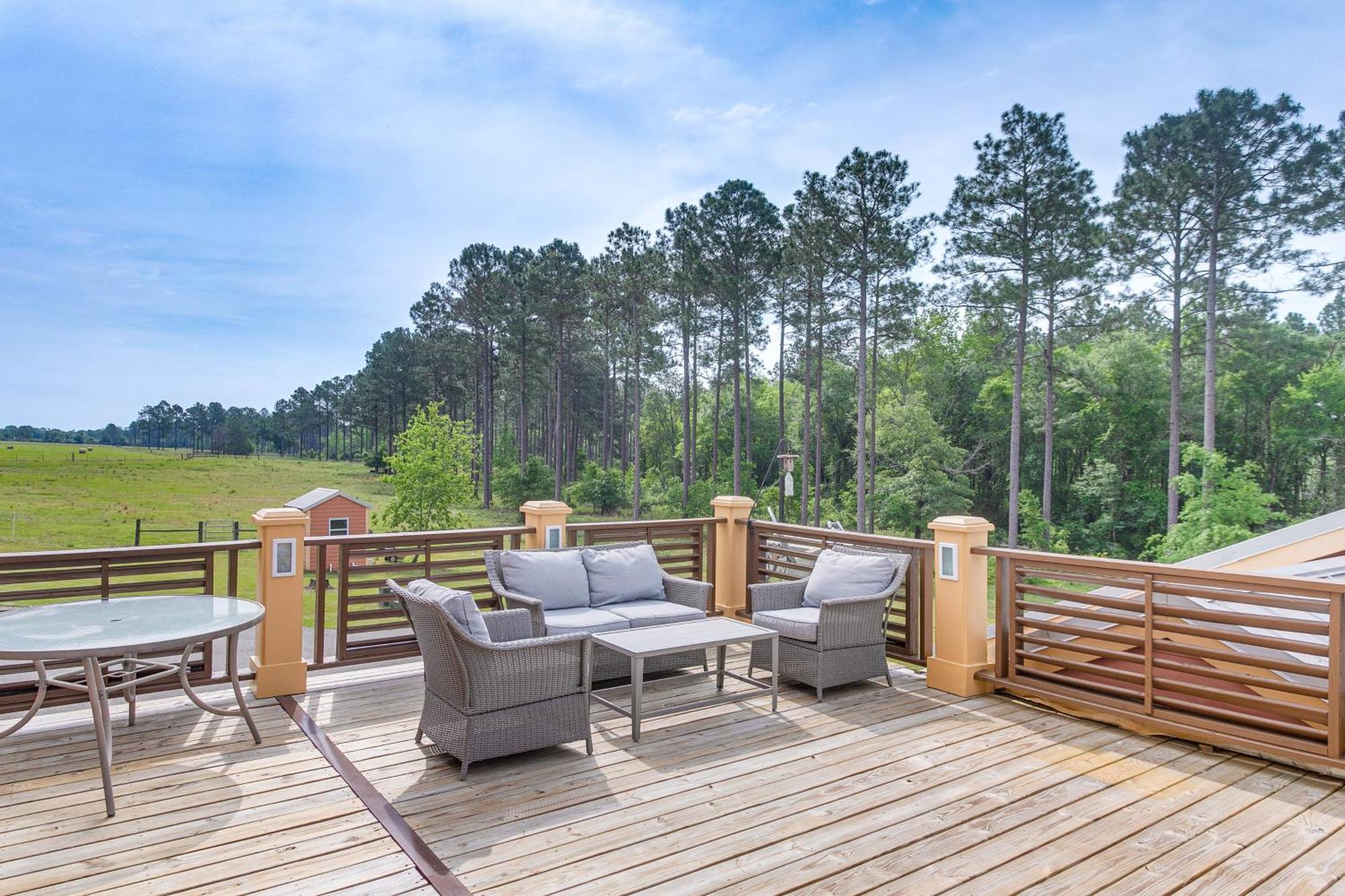Secluded Home With Deck - Near Downtown Fitzgerald! ภายนอก รูปภาพ